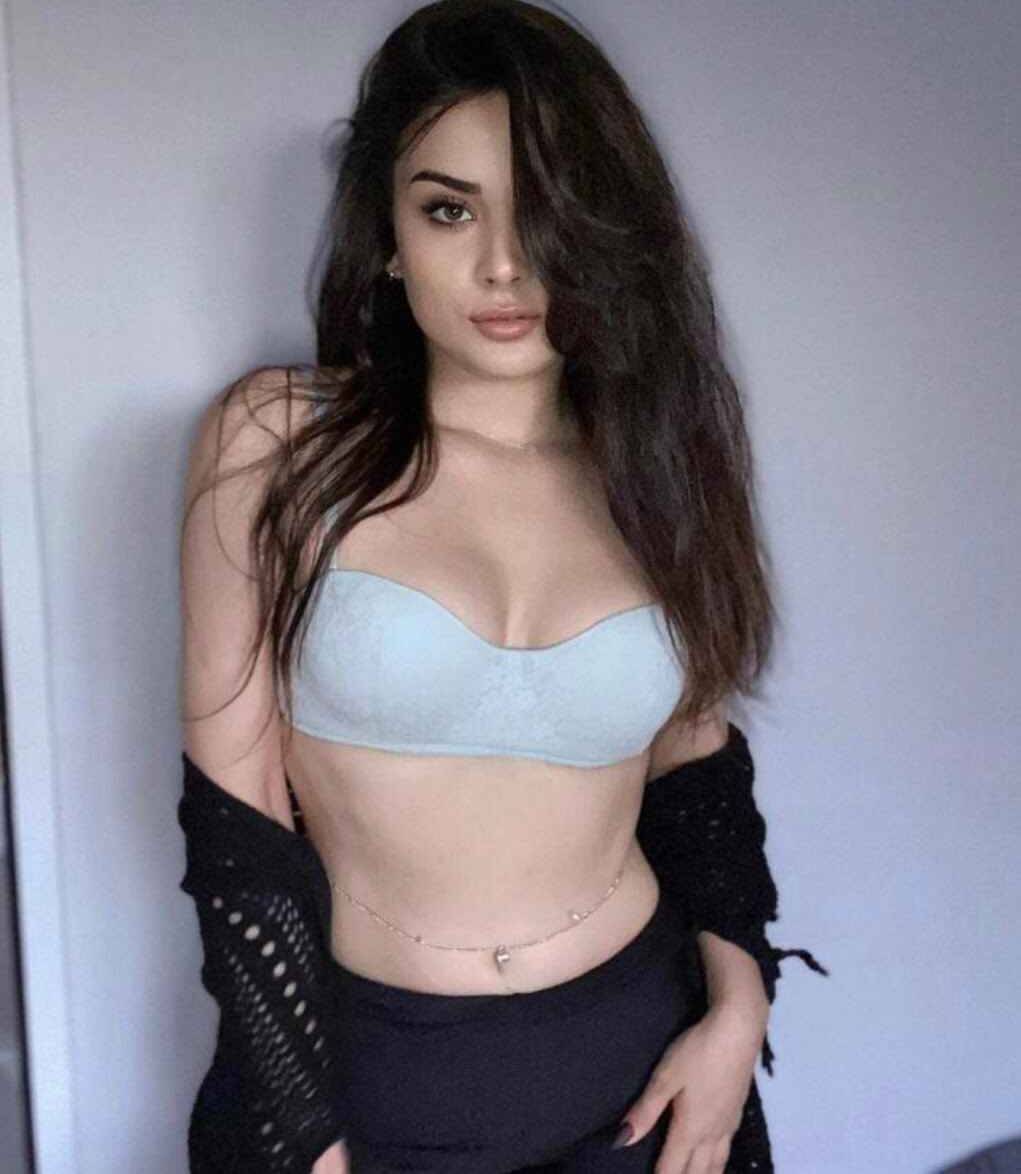 Sınırsız Escort Bayan Bahar İle Zevkleri Zorlamaya Hazır Olun